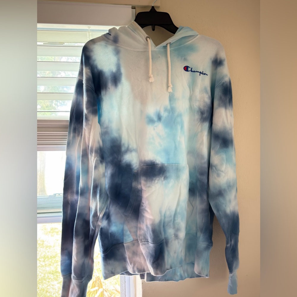 Champion Sky Blue and White Tie-Dye Hoodie NWT